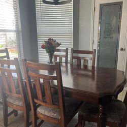 Dining Room Table Set