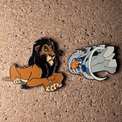 The Lion King - Scar Laying Down and Trapped Zazu 2x Pin Set Bundle