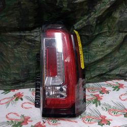 2015-20 GMC Yukon Right Tail Light