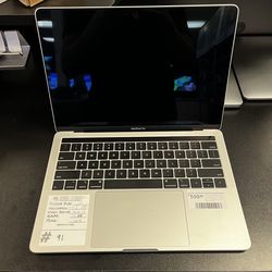 MacBook Pro 13” 2.7 i7 Quad-core 512 SSD 16GB Ram 2019