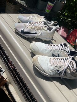 Baseball cleats