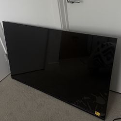 Insignia Fire TV 55” Includes Remote (for Parts)