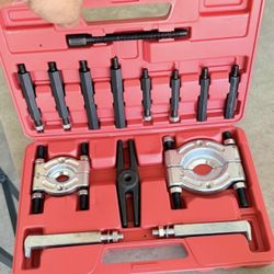 heavy-duty bearing separator and puller set. 