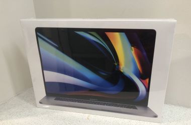 Brandnew MacBook Pro 16” Touch Bar (late 2019)