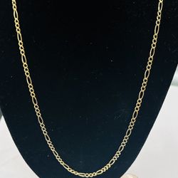 14kt Yellow Gold Figaro Chain Necklace 22” Long, Weights 9 Grams, 3mm 
