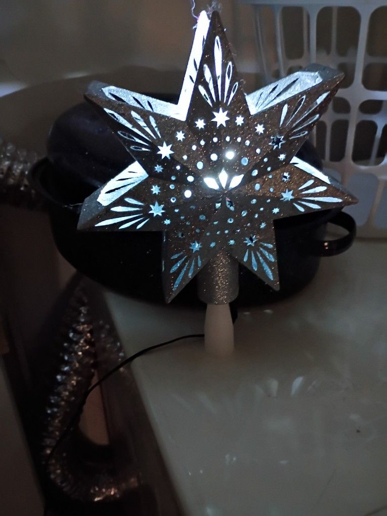 Tree Star Topper Lights Up ❄️ S