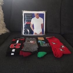 Men's T-shirt & Socks 