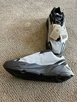 adidas Yeezy Boost 700 MNVN Metallic GW9524 Size 10 for Sale in Santa Ana,  CA - OfferUp
