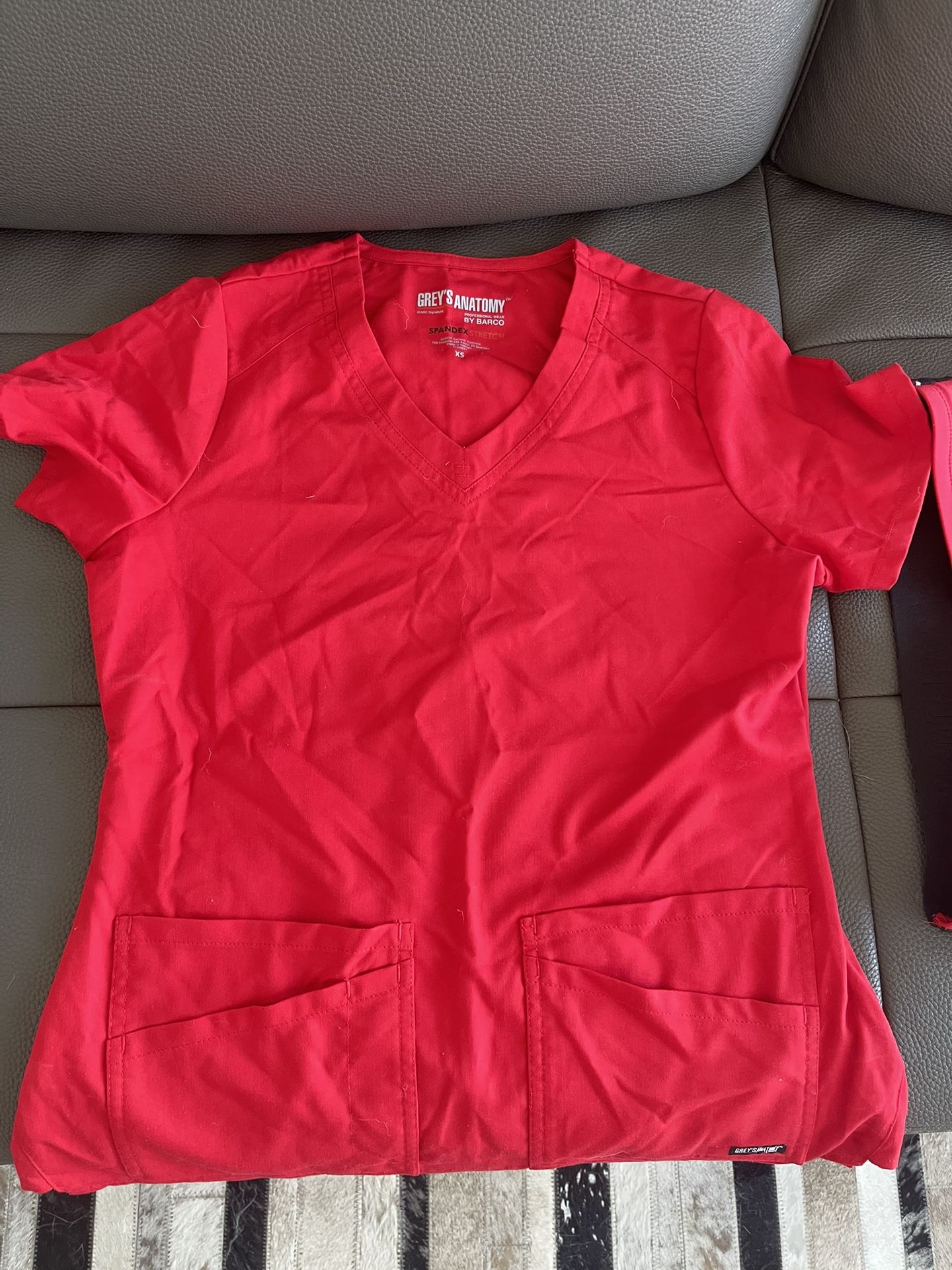 Greys Anatomy XS Scrub Set Worn Once Red