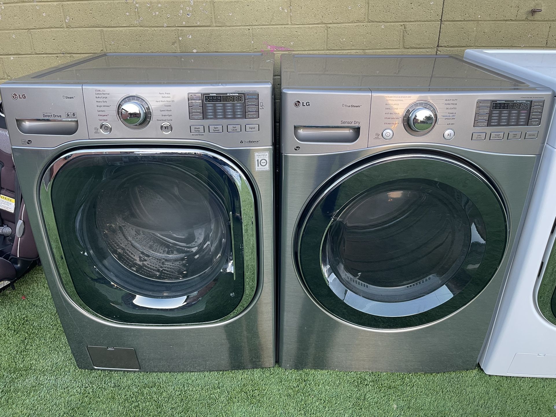 LG Washer And Dryer Set
