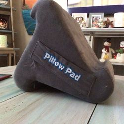 PILLOW PAD - Rest Your Phone Or IPAD As You’re In Your Favorite Chair