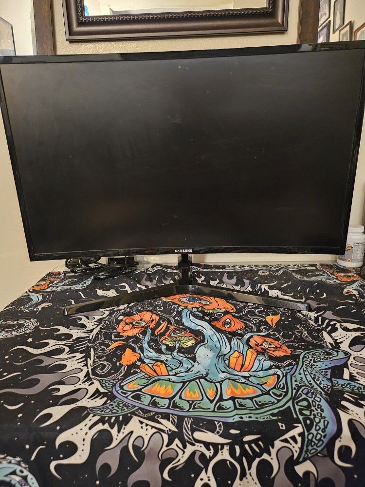 27 inch Samsung Curved Monitor