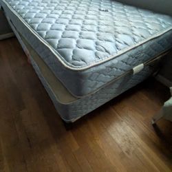 Twin Bed 