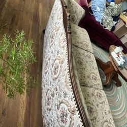 Victorian Couch 