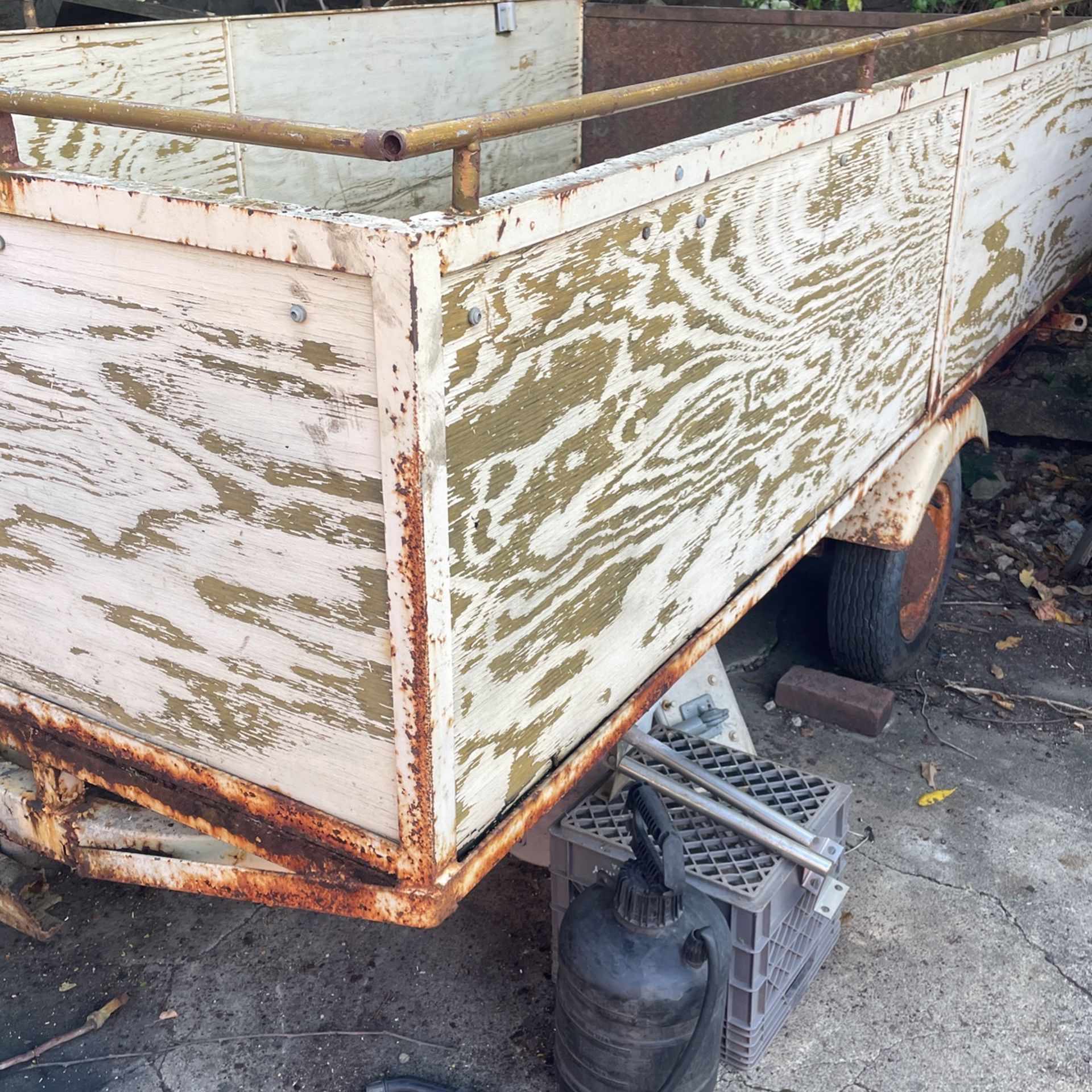1948 Snowco dump trailer 3 ,000 Gvw