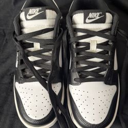 Nike Dunk Low Panda 8W