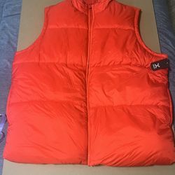 Men’s XERSION BIG an TALL  Red Puffer VEST New With Tags( SZ 3XL)