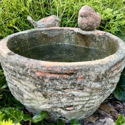 Rustic - Style Bird Bath / Garden Decor - 8”