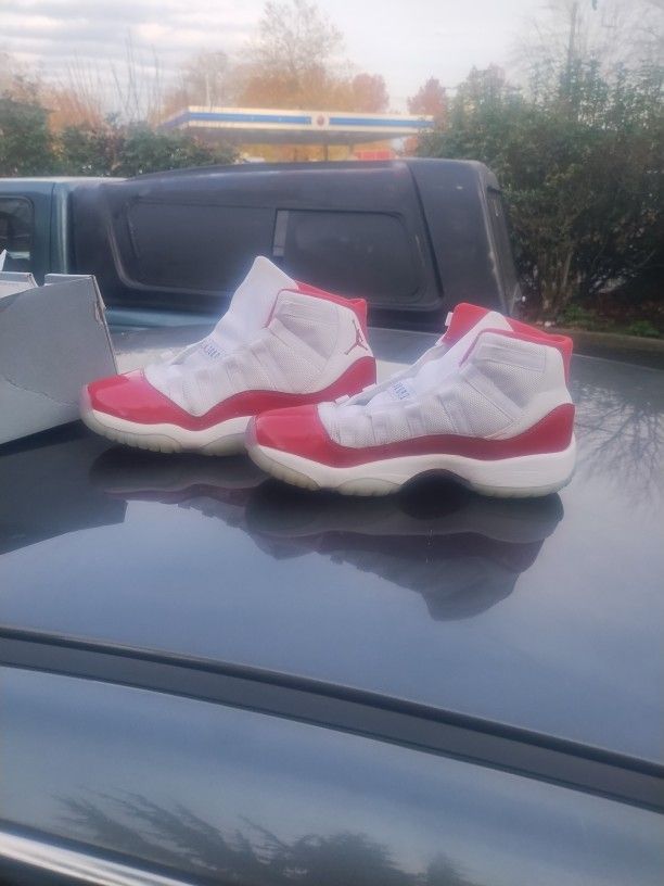 Jordan 11 Cherry  5y