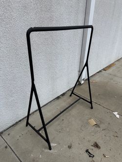 Free clothing rack