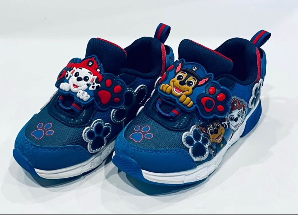 Paw Patrol Light-Up Toddler Kids Sneakers – Size 7 – New w/ Defect – Great Deal!