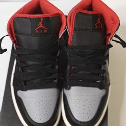 Nike Air Jordan 1 Mid Size 7 Multicolor Shoes 