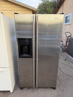 Jenn-Air Silver Stainless Steel Refrigerator For Sale $300 Or Best Offer