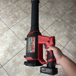 Milwaukee M12 Blower With 3.0 Battery 
