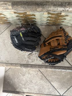 Baseball gloves