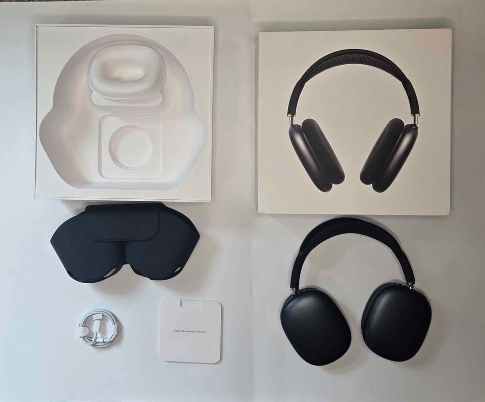 Big Sale 🔥Midnight AirPod Max