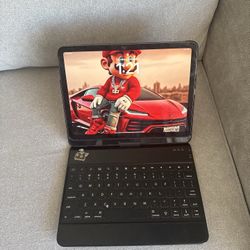 Tablet With Detachable Keyboard
