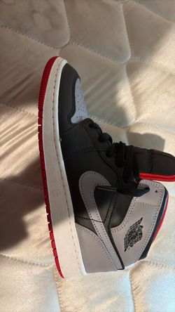 Air Jordan 1 Mid Black Grey Red Sneaker