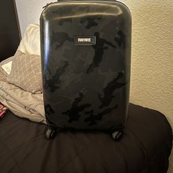 Fortnite Suitcase