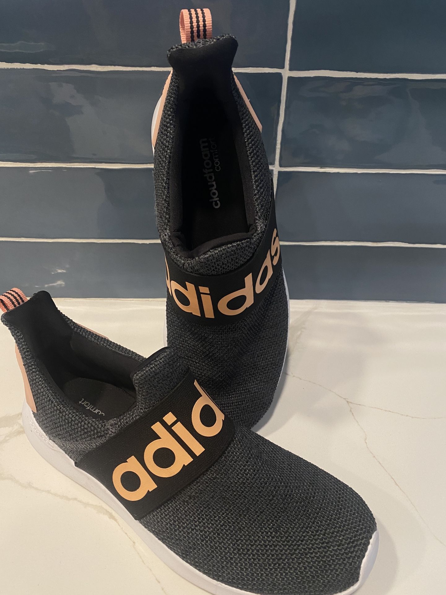 Women’s Sneakers