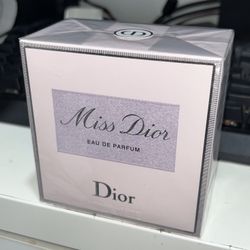 Miss Dior Perfume