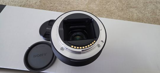 Sony FE 28-70mm f/3.5-5.6 OSS Full Frame E-Mount Lens SEL2870 Zoom Mirrorless A7 A6000 ZV Alpha