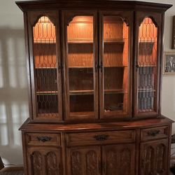 Dining Room Set w/China Hutch