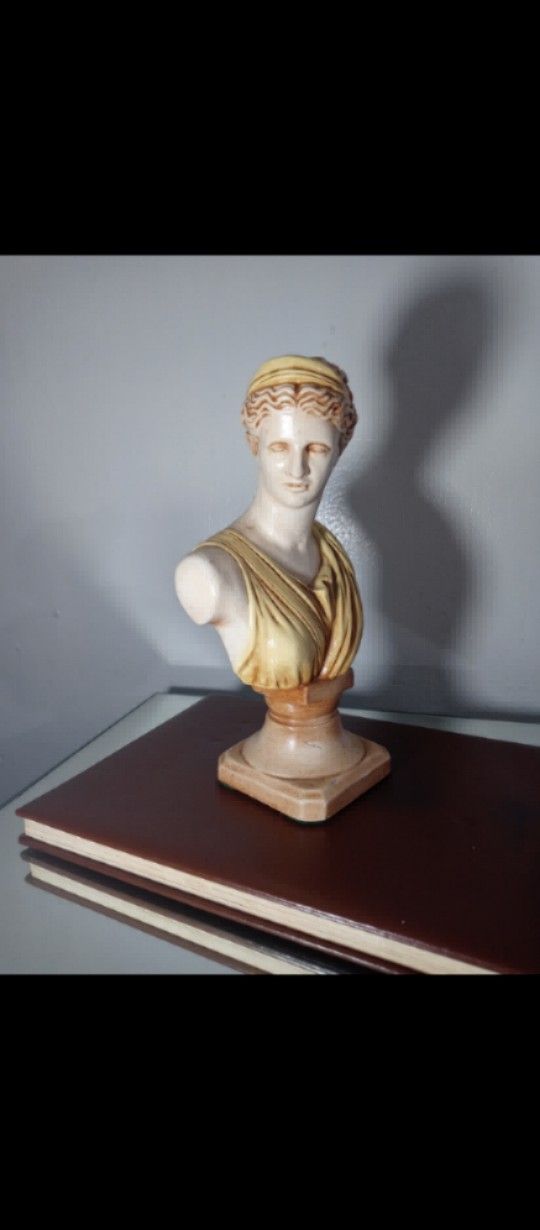 VINTAGE ARTEMIS BUST SCULPTURE 10"×5.5" 