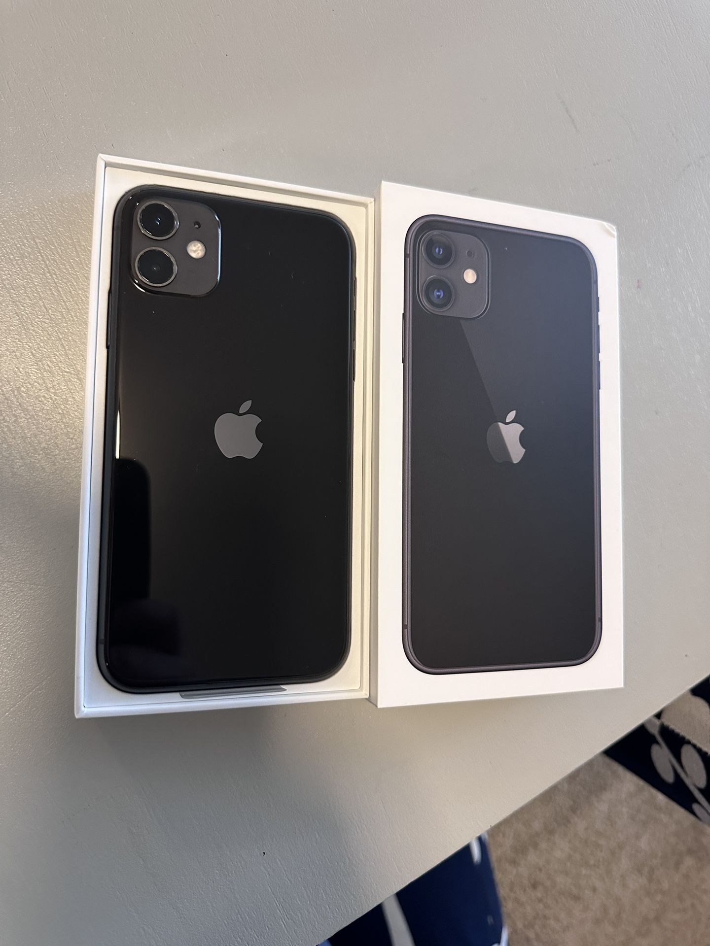 New Iphone 11 64gb AT&T Cricket