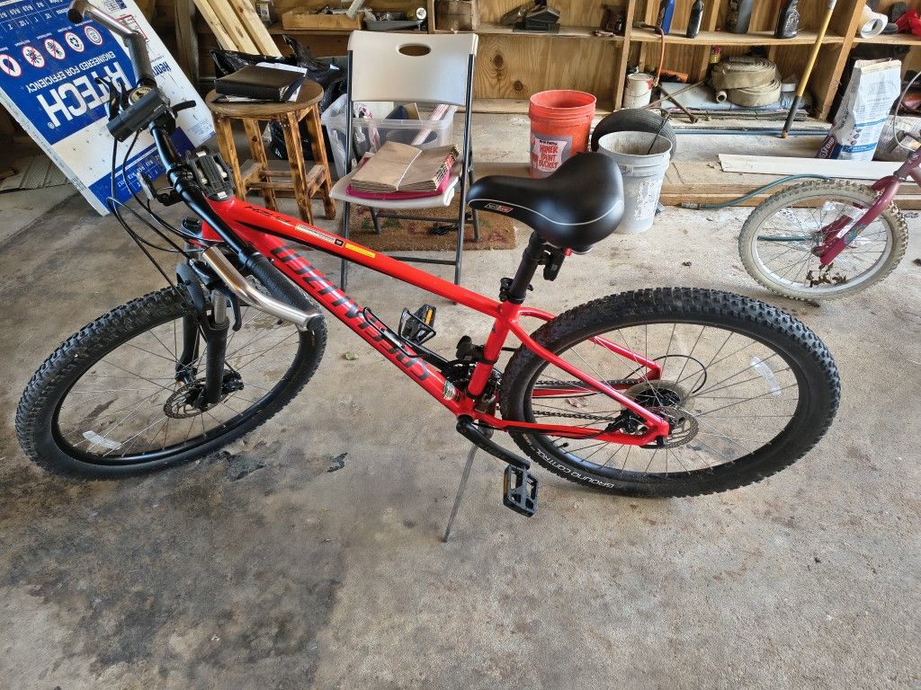 Specialized Pitch Bicycle Red π