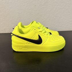 Nike Men's Yellow and Green Trainers