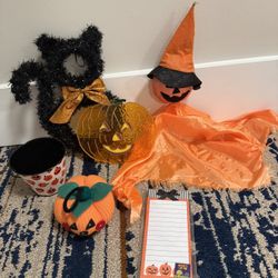 Halloween decor lot-6 count 