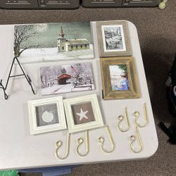 Wall Art / Frame Holders