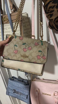 Cherry coach
