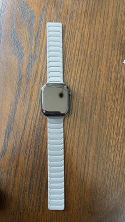 Apple Watch Series 11 Titanium