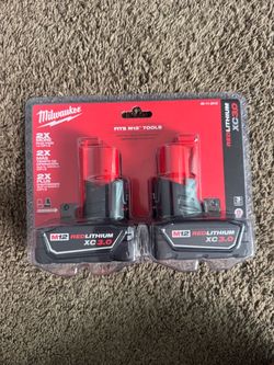 Milwaukee M12 REDLITHIUM XC3.0 Battery 2-Pack