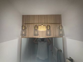 Vanity fixture 4 bulbs