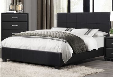 Lorenzi black queen platform bed