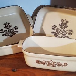 Pfaltzgraff Table and Dinnerware 