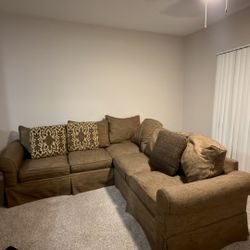 Sectional sofa/couch